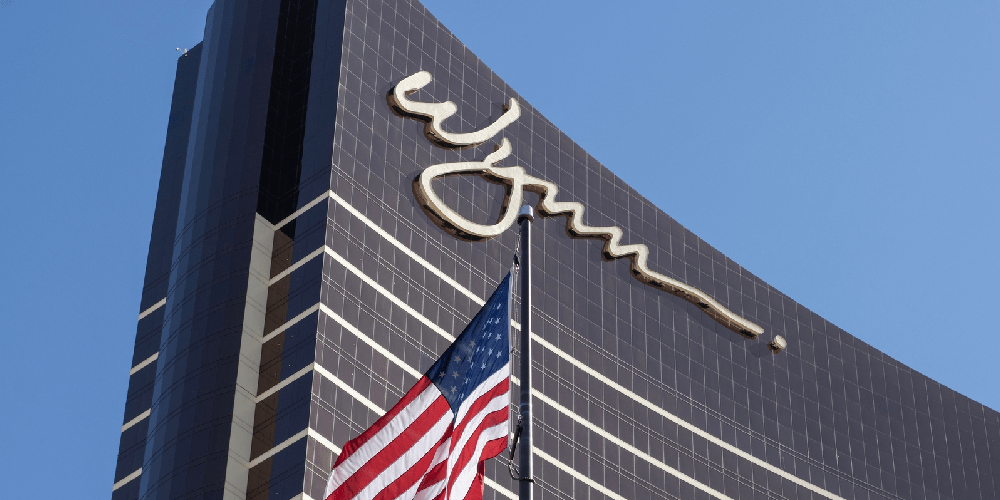 Wynn drops out of the New York casino contest and becomes latest bidder.